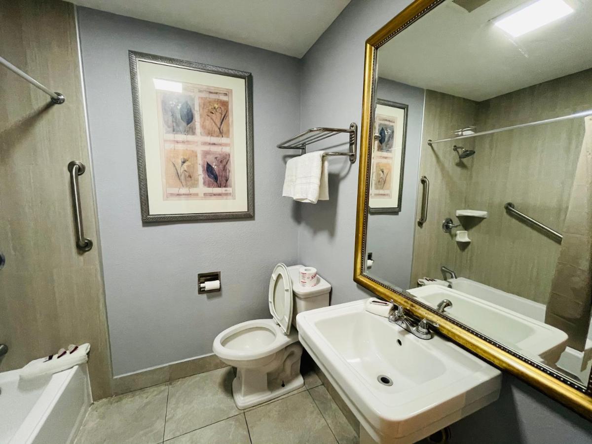 Casa Blanca Inn & Suites Whittier Ngoại thất bức ảnh