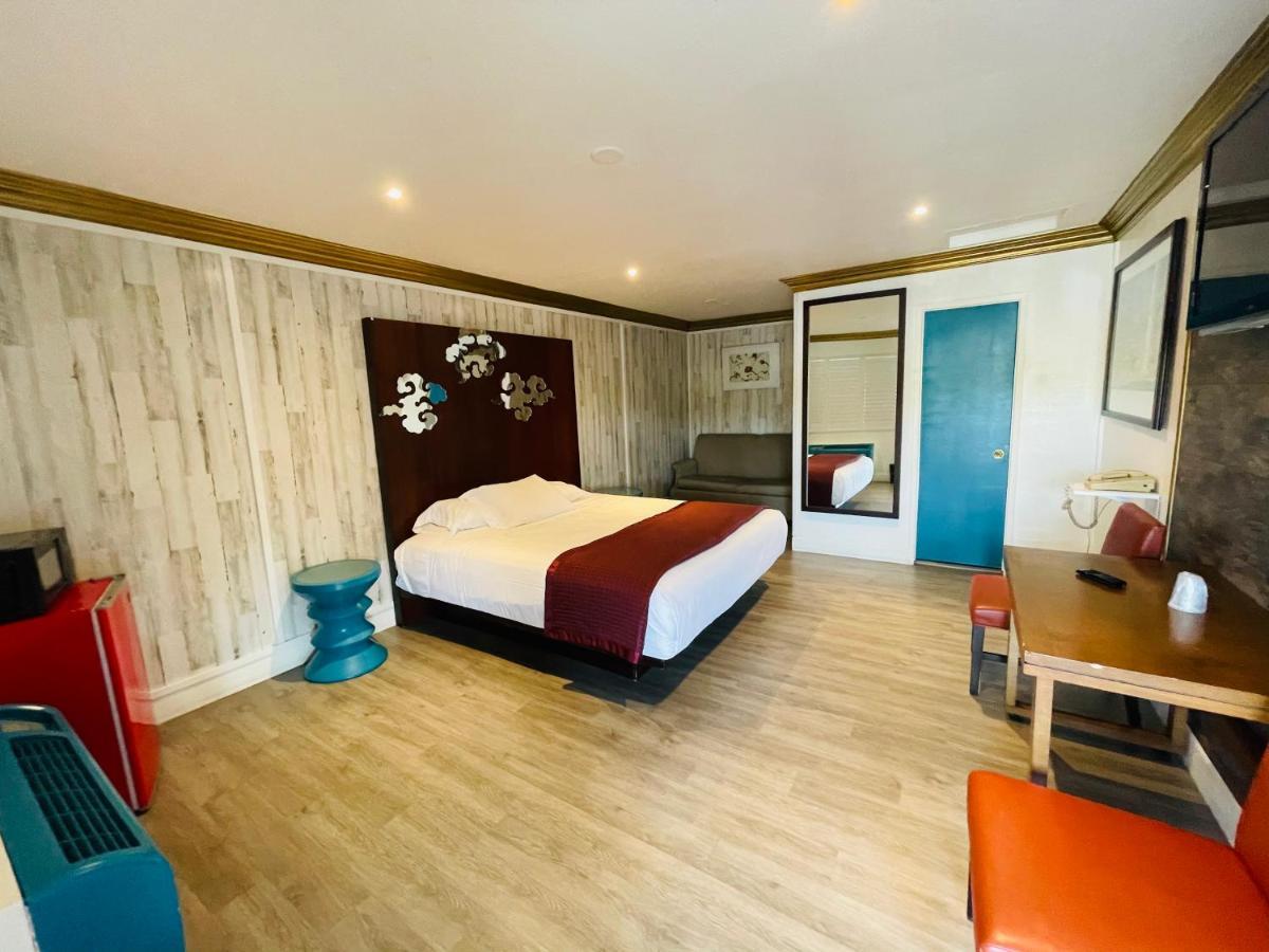 Casa Blanca Inn & Suites Whittier Ngoại thất bức ảnh