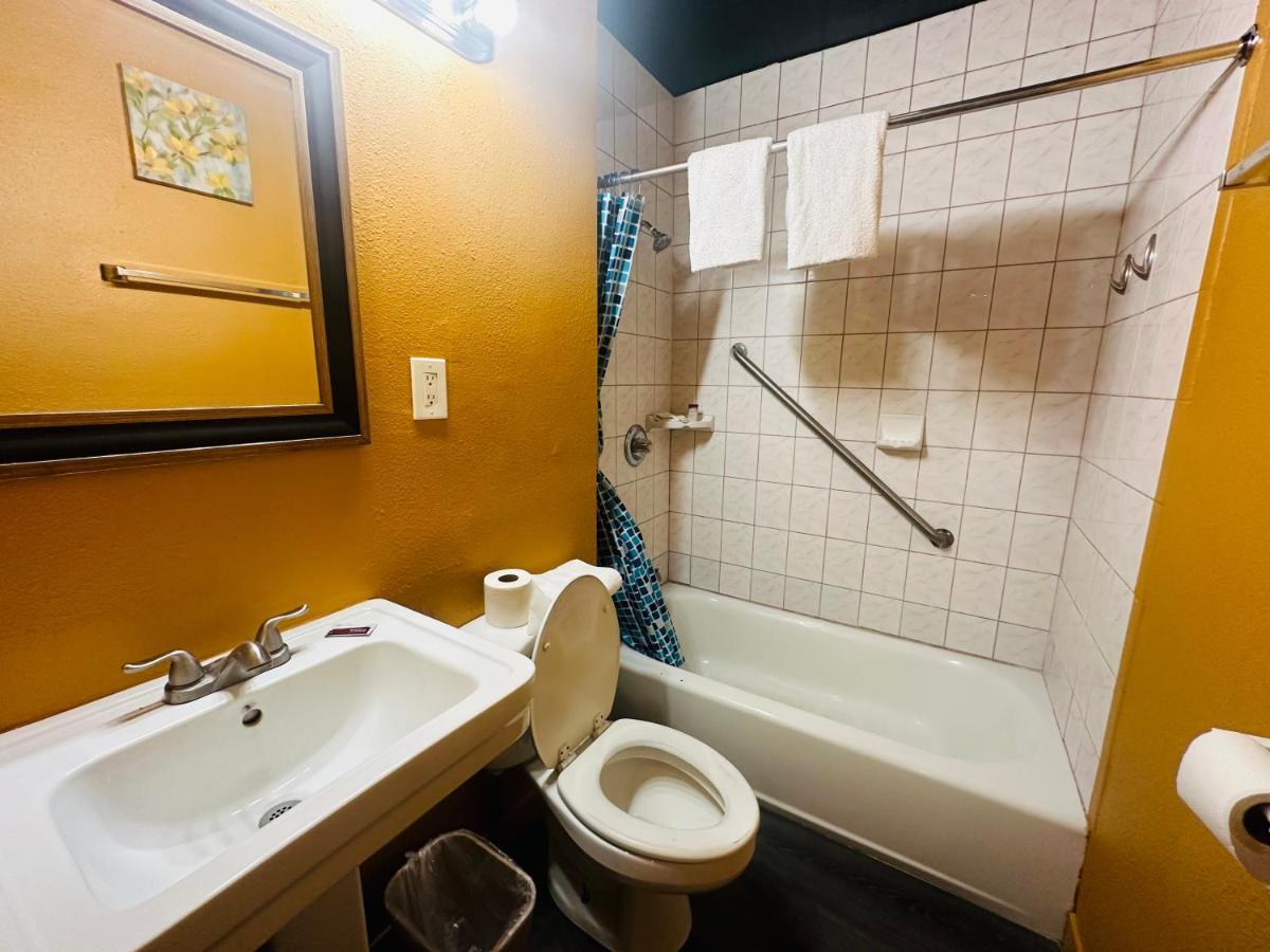 Casa Blanca Inn & Suites Whittier Ngoại thất bức ảnh