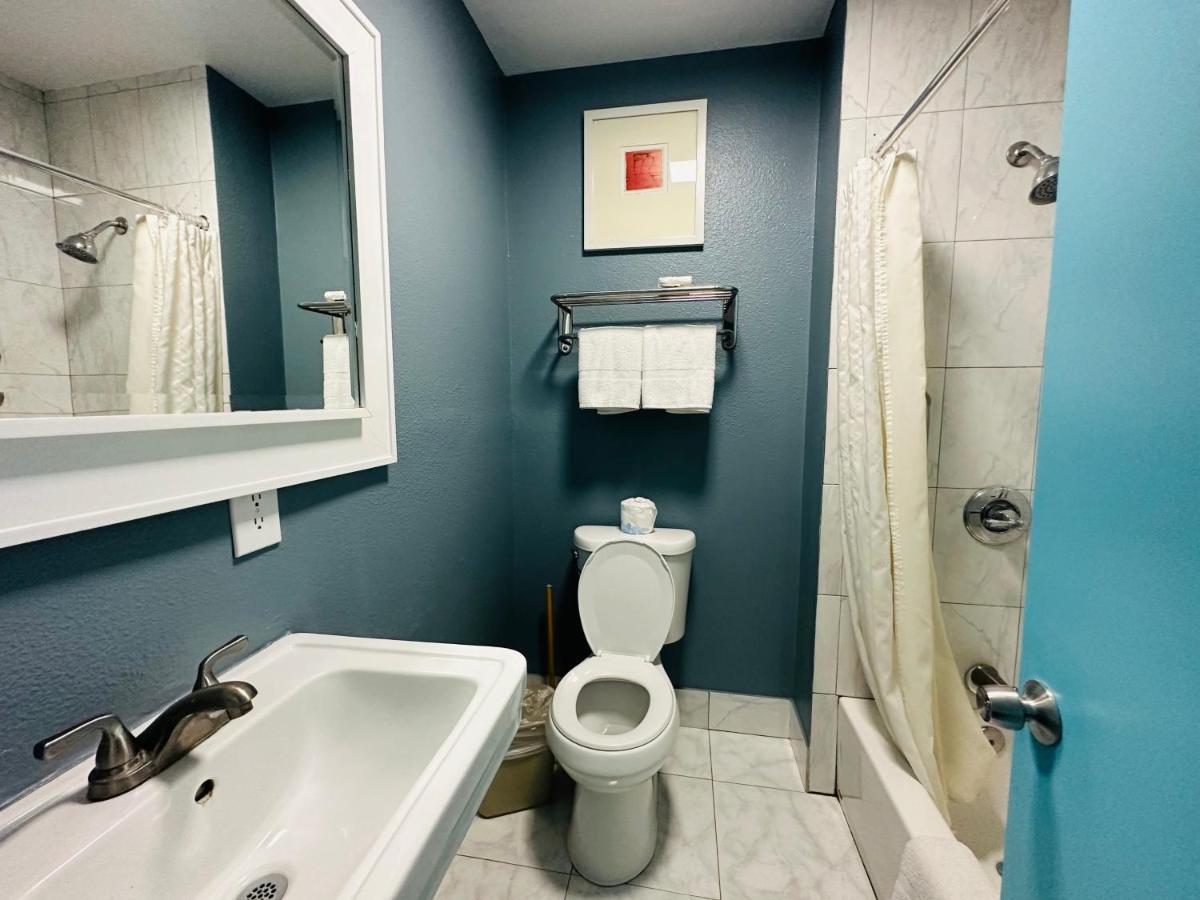 Casa Blanca Inn & Suites Whittier Ngoại thất bức ảnh