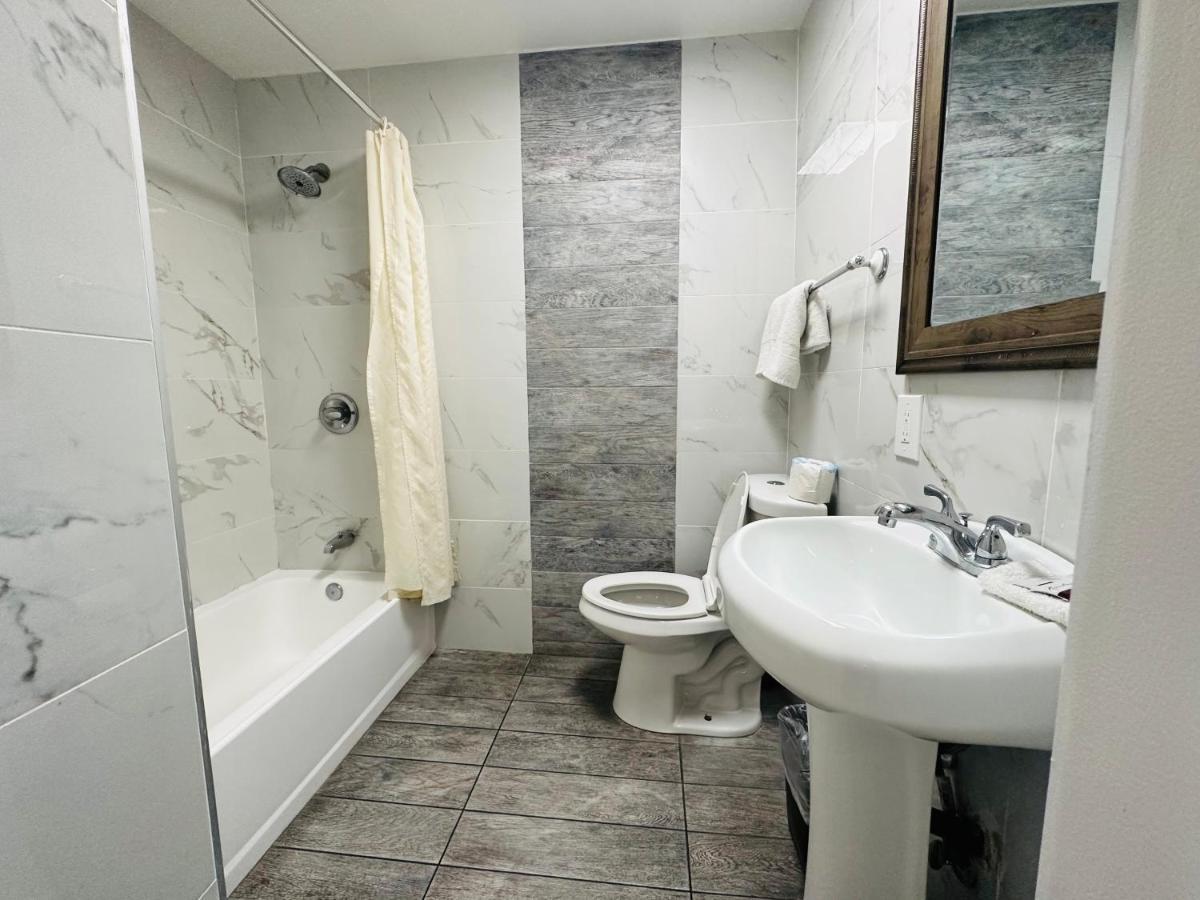 Casa Blanca Inn & Suites Whittier Ngoại thất bức ảnh