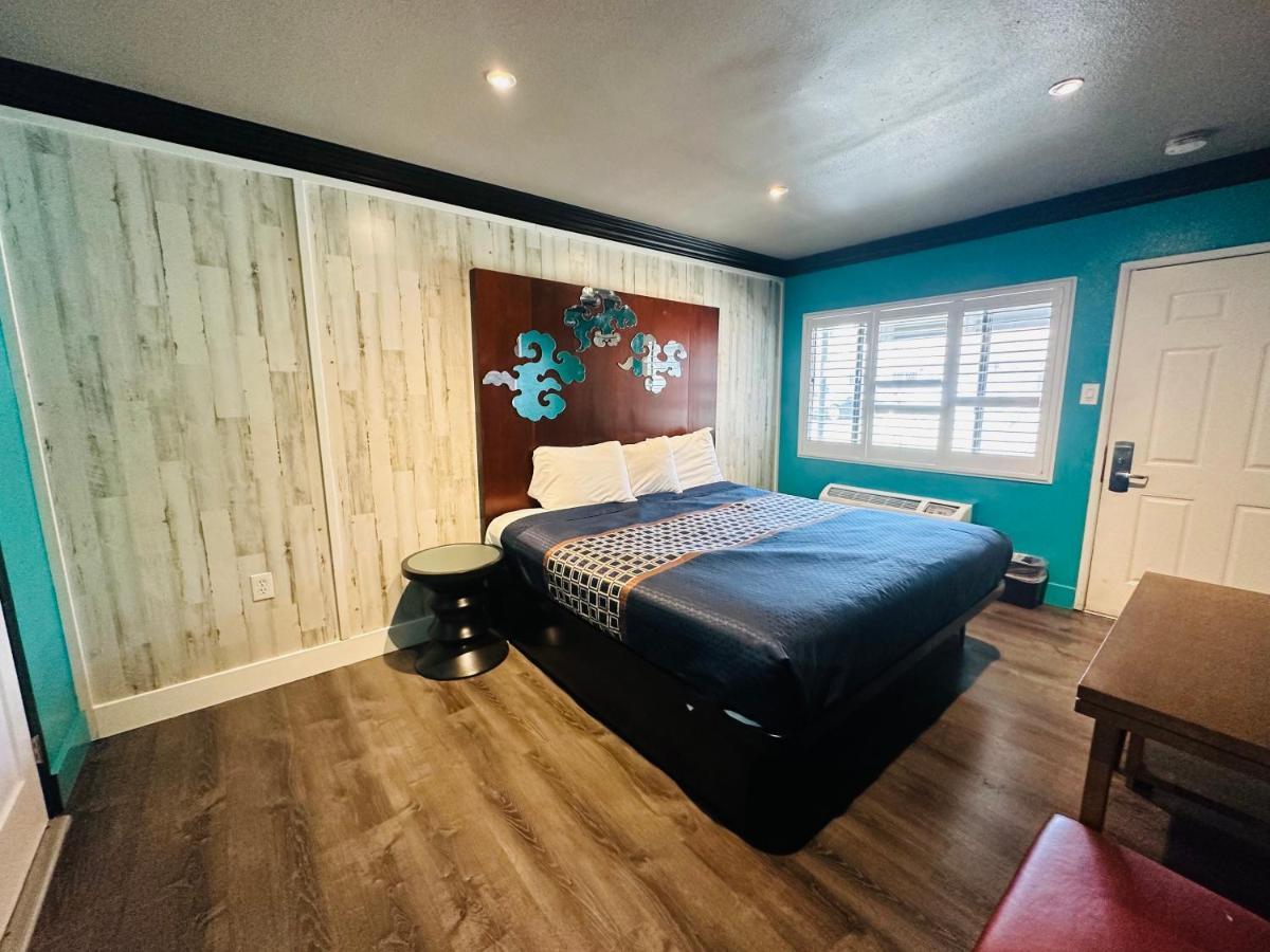 Casa Blanca Inn & Suites Whittier Ngoại thất bức ảnh